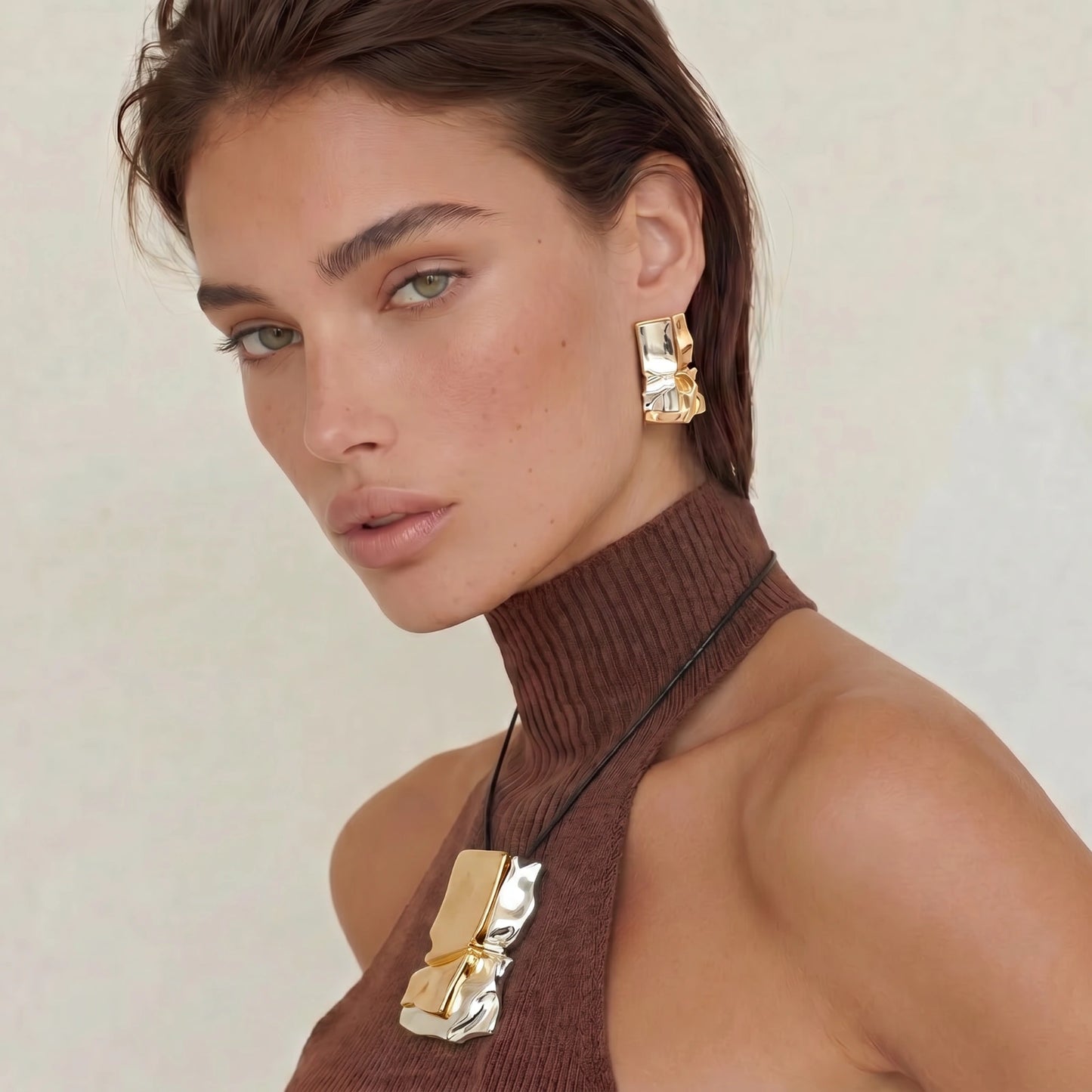 Sculptural Flow Set by ELLEAURE